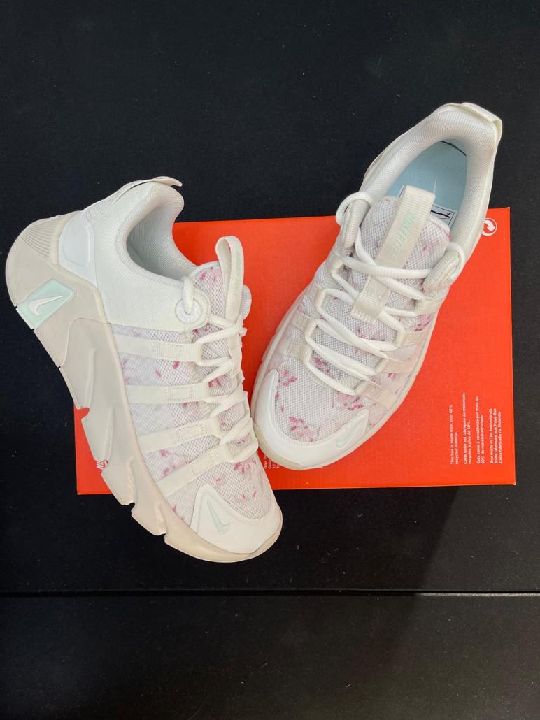Vista adicional de Nike Free Metcon 7 SE