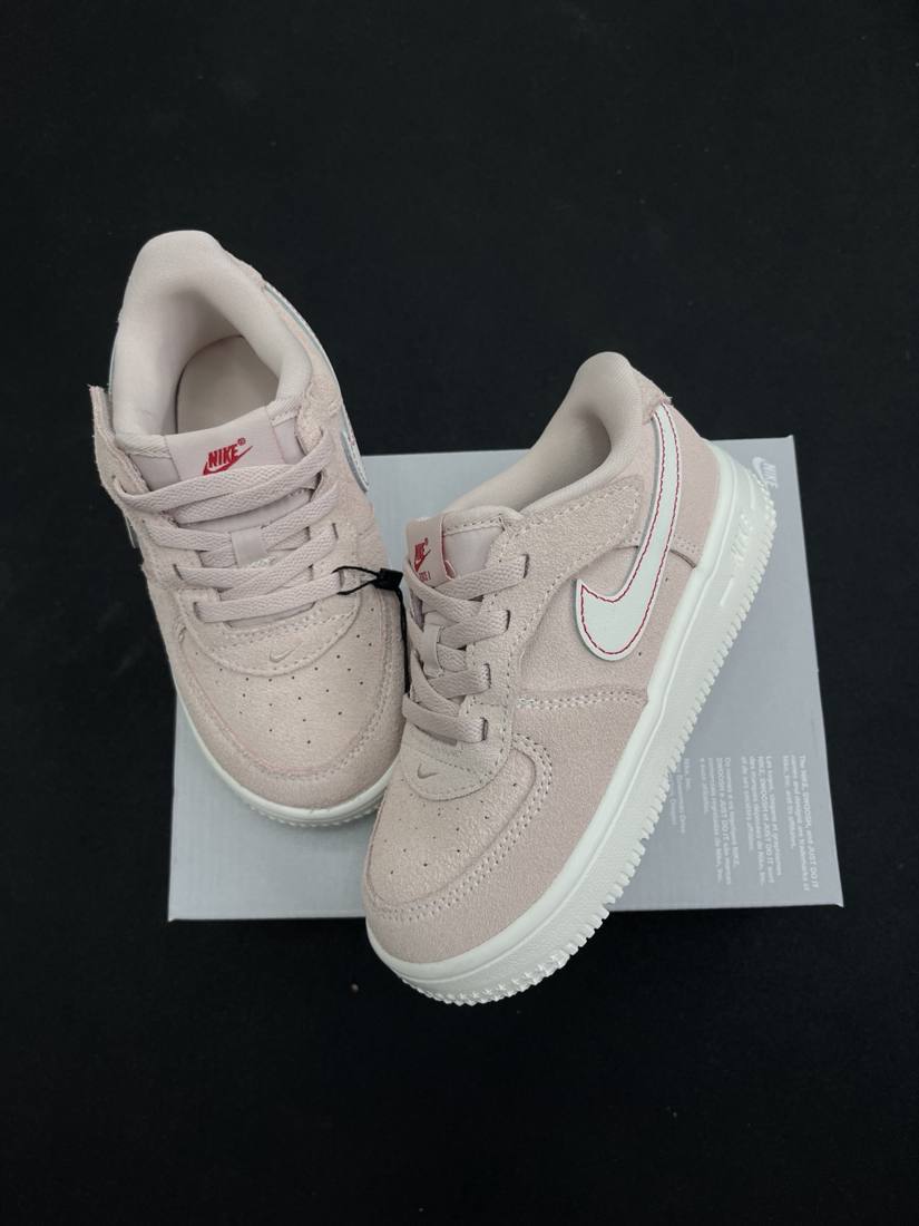 Vista adicional de Nike Force 1 Low EasyOn LV8 1 (TD) — rosa empolvado